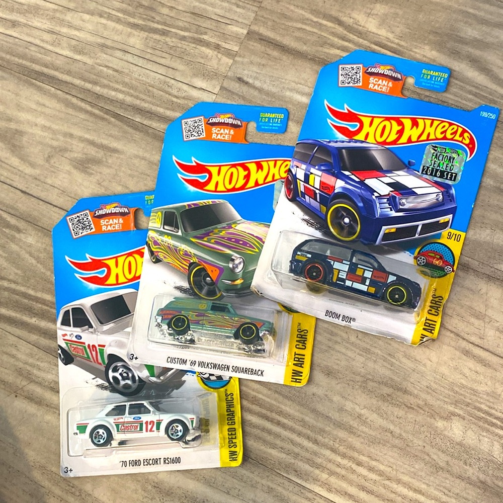 Hot Wheels 3x *NWT* Factory Sealed 2016 Set. Limited edition collector item. - Picture 3 of 16